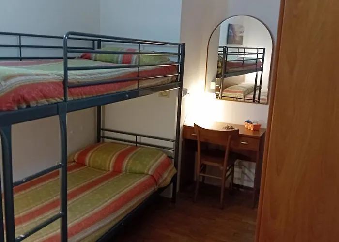 فندق مبيت وإفطار Il Vecchio Portico تشيزينا